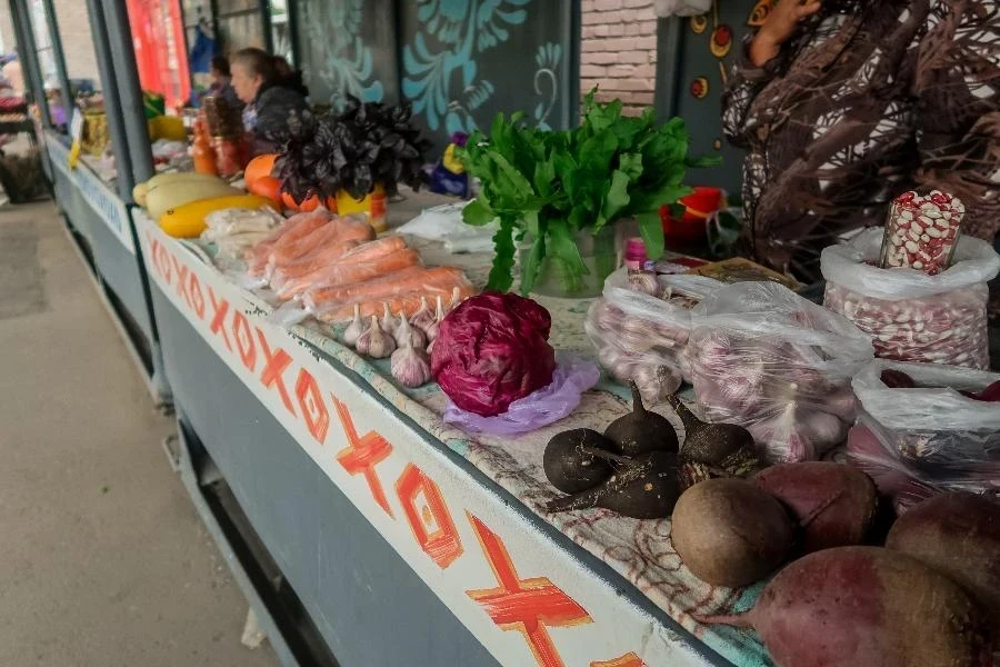Дешево? Да почти даром! Прогулка по алтайскому продуктовому базару 