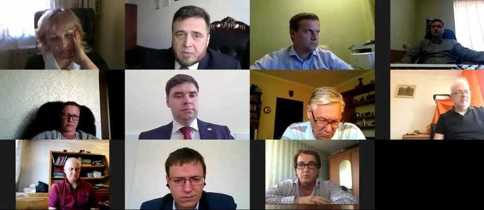 Онлайн-заседание клуба экспертов vlcsnap-2020-06-20-09h21m53s189.jpg