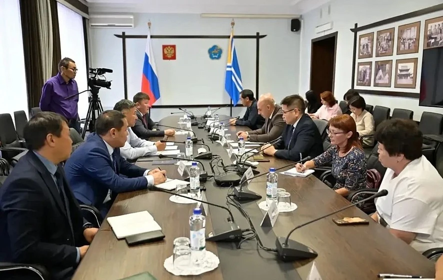 В Туве нашли способ сдержать рост цен на бензин