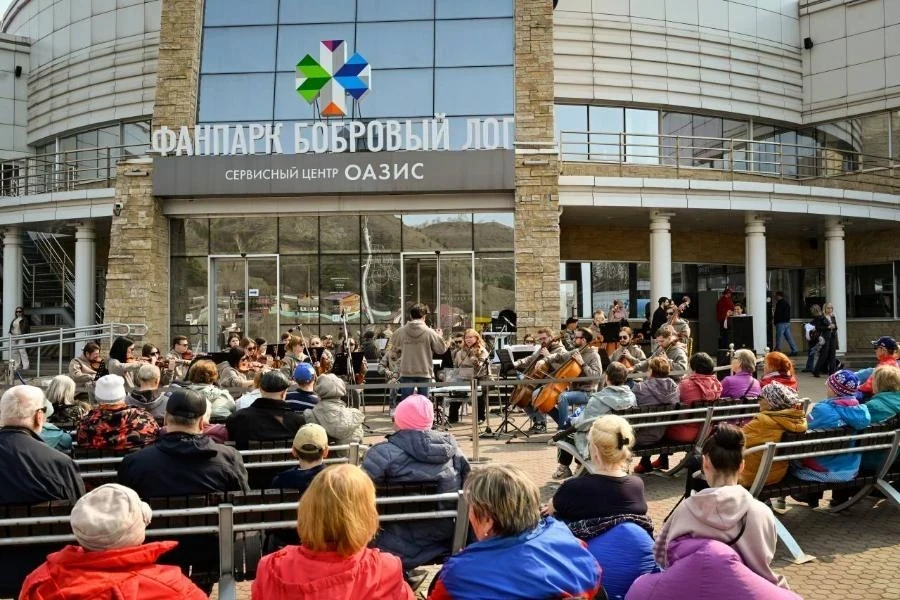 10.05 – концерт «Музыка Победы» в Фанпарке «Бобровый лог»