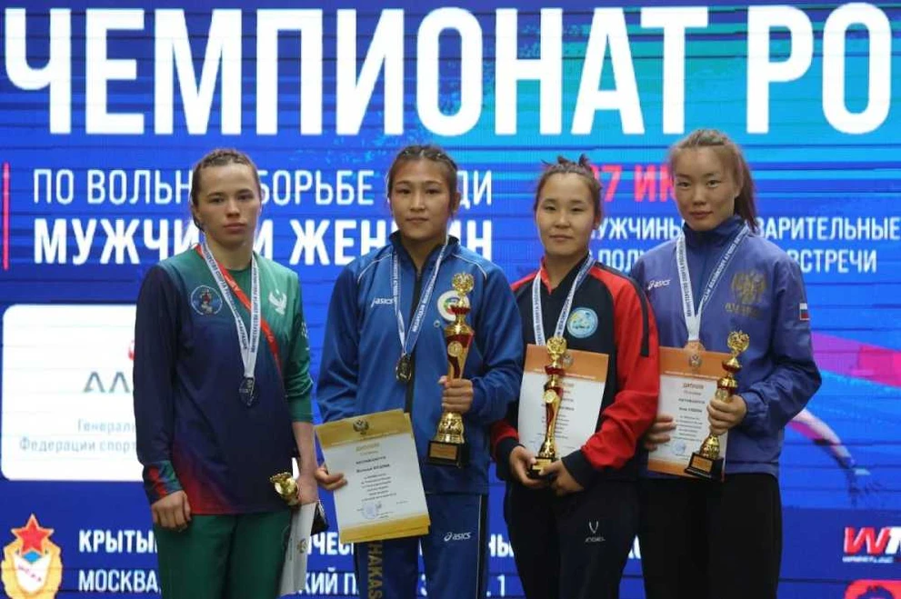 Спортсменки из Хакасии стали чемпионами мира по вольной борьбе
