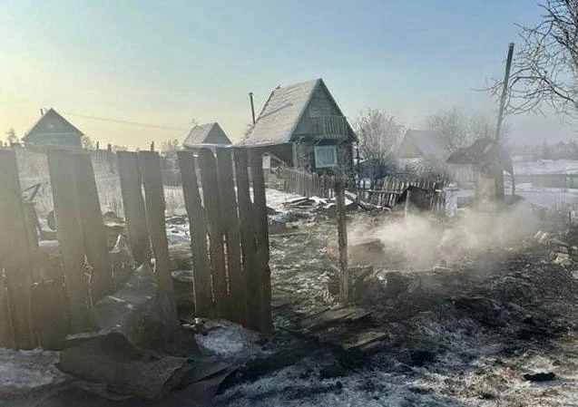 В Иркутской области из-за пожара в бане погибли супруги 