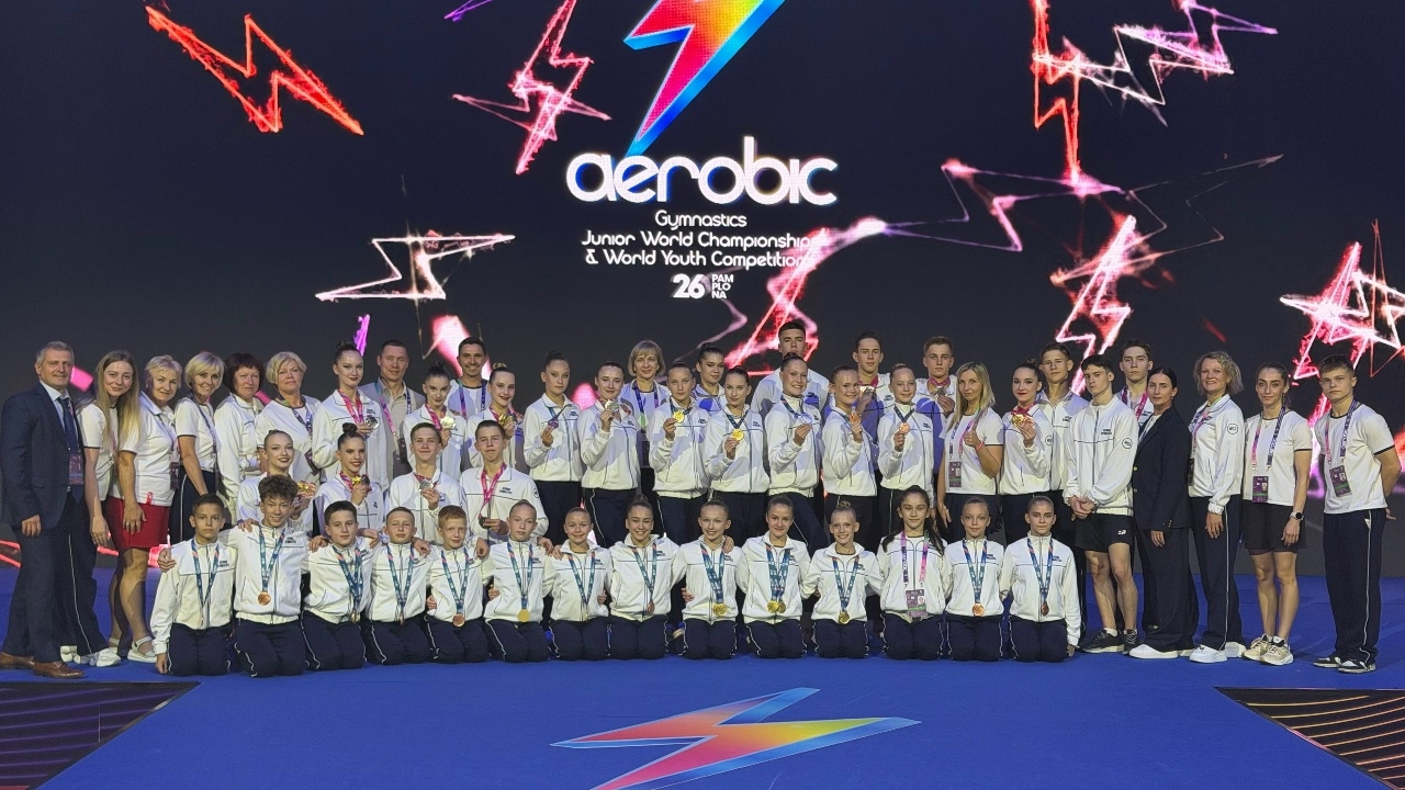 8 спортсменов из Алтая взошли на пьедестал чемпионата мира по аэробике в Испании