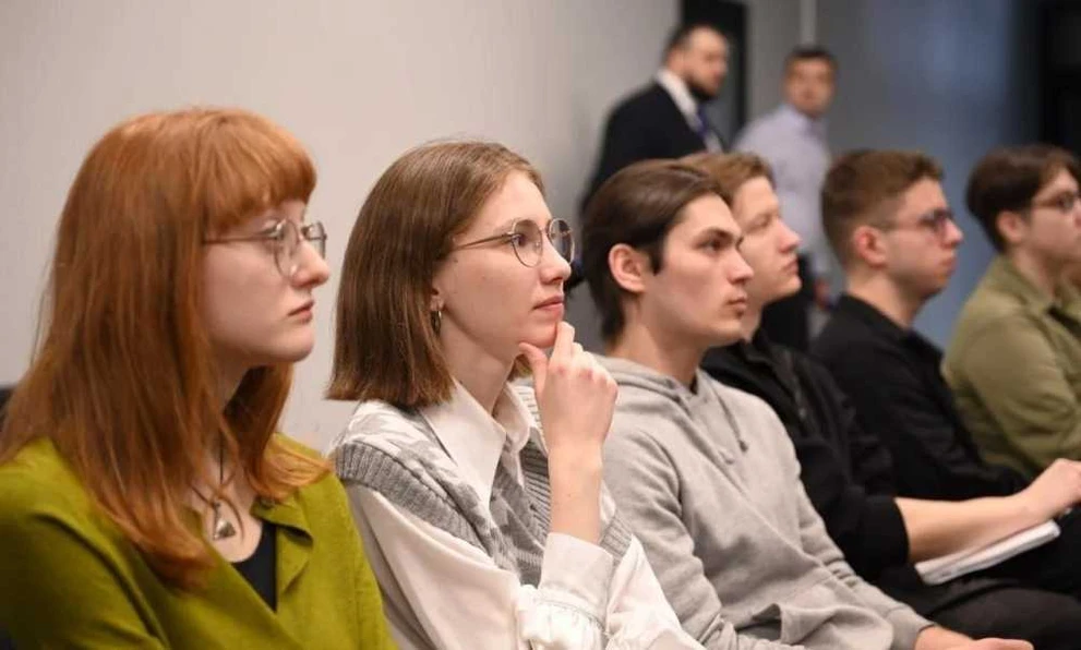 Томских магистрантов планируют учить профессионально работать с ИИ