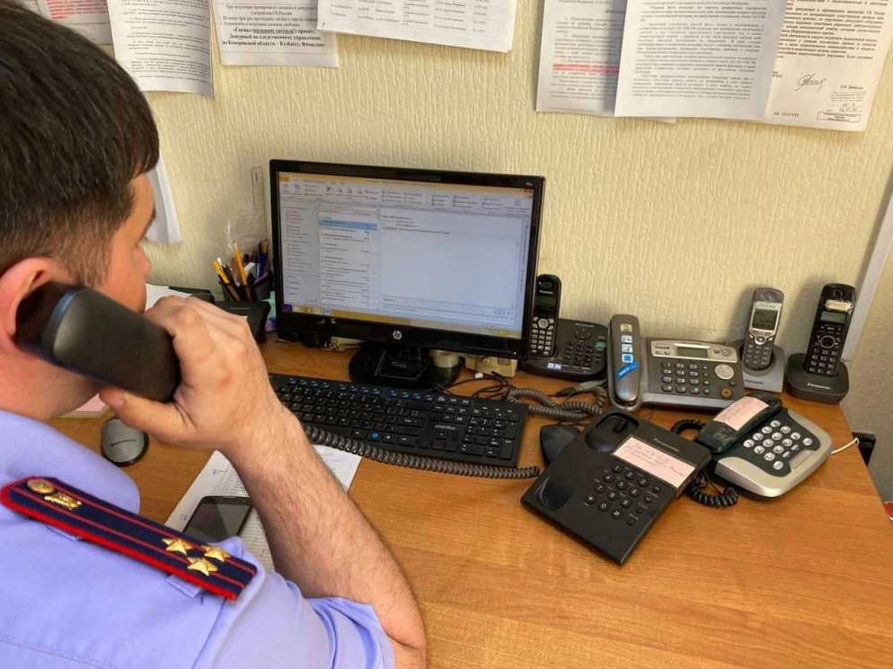 В Кузбассе женщина упала из автобуса из-за невнимательности водителя