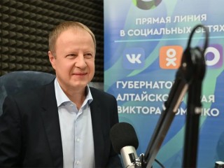 Глава Алтая пообещал купить для городов более 200 новых автобусов