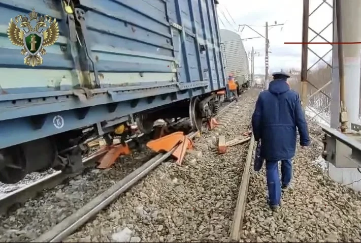 В Красноярском крае в суде рассмотрят дело о сходе с путей 9 вагонов  