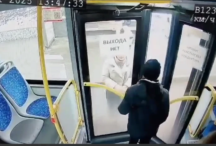 В Красноярске провели проверку по факту высадки ребёнка из автобуса