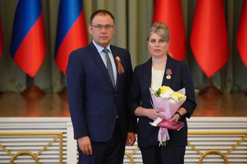 Губернатор Кузбасса Илья Середюк наградил медиков за героизм и самоотверженность