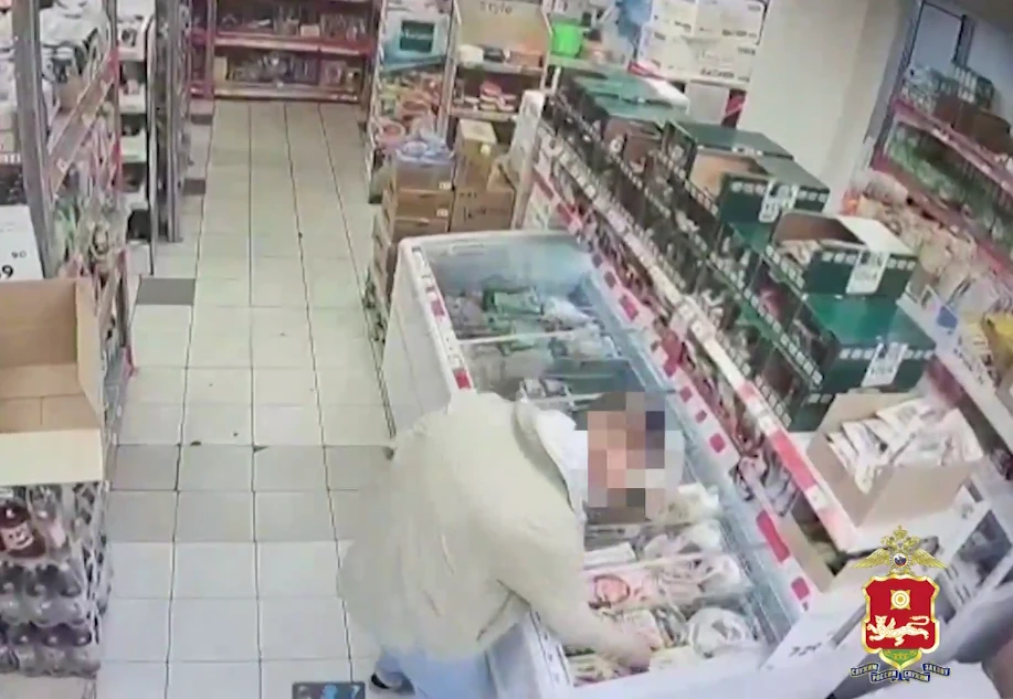 В Хакасии задержали мужчину решившего поесть и выпить не заплатив 