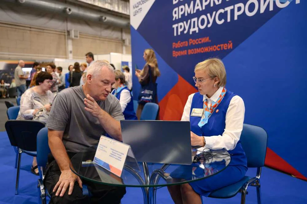 В Красноярском крае почти 3 тысячи пенсионеров нашли работу через службы