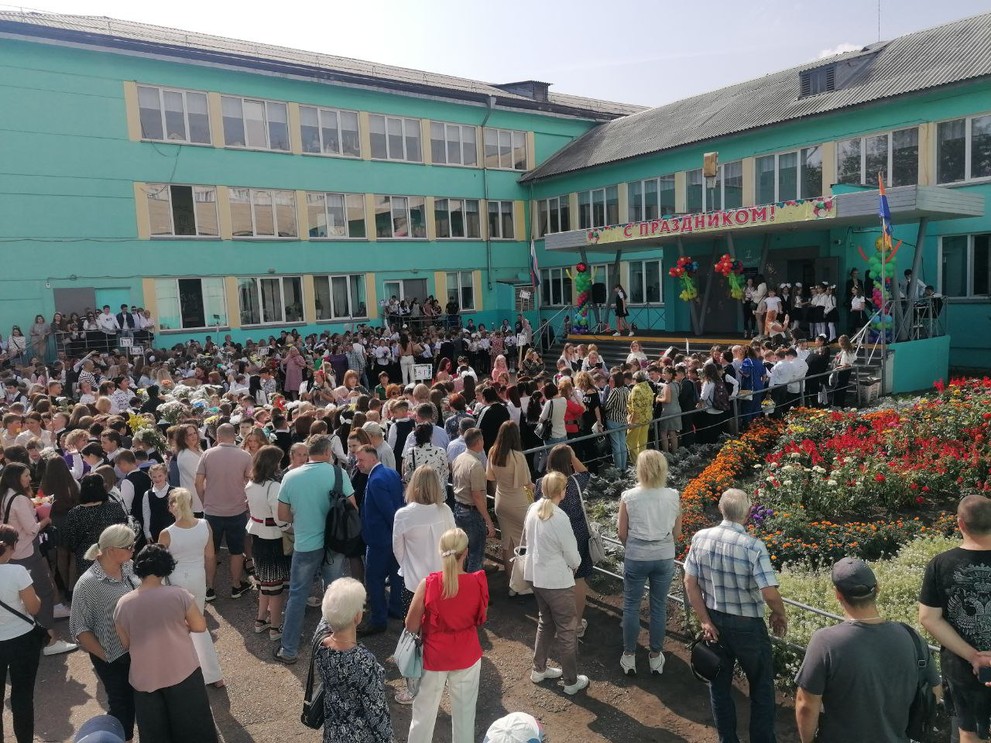 В большом Красноярске 1 сентября в школы пойдёт более 153 тысяч детей