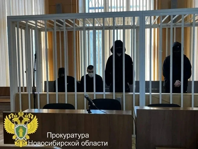 Убежал через окно: в Новосибирске осудили пятерых за похищение и вымогательство