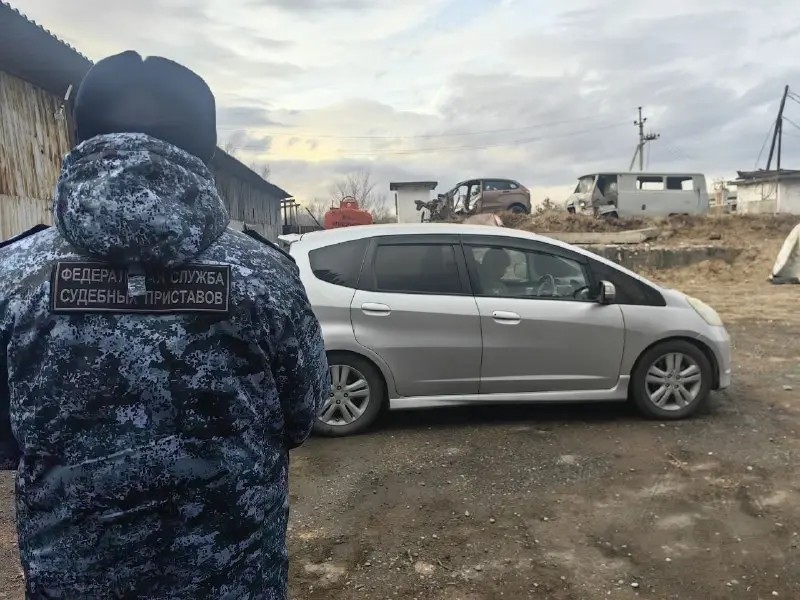 За повреждённую ураганом машину взыскали 180 тысяч рублей в Хакасии