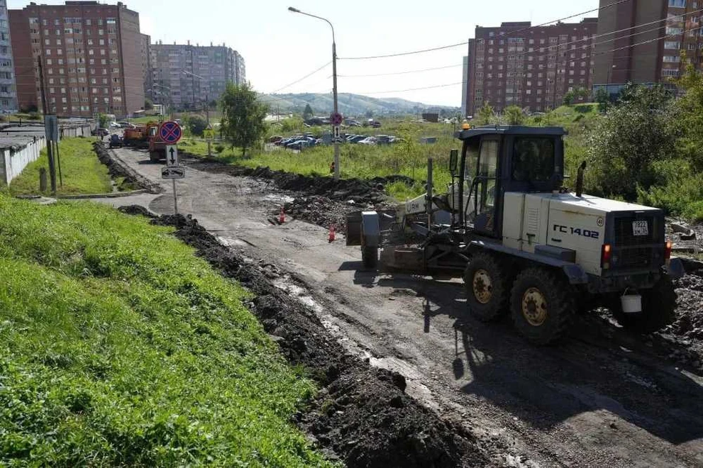 В Красноярске восстанавливают пострадавшую от ливней ул. Гриболевскую