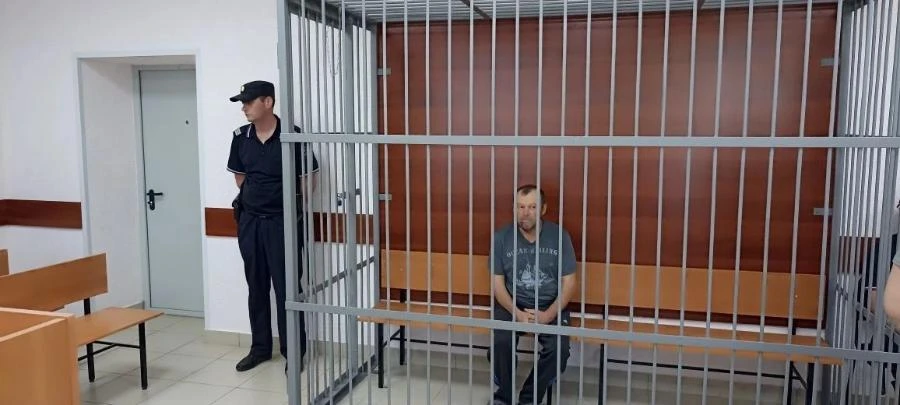 В Омской области сельский житель стрелял по соседям и полиции