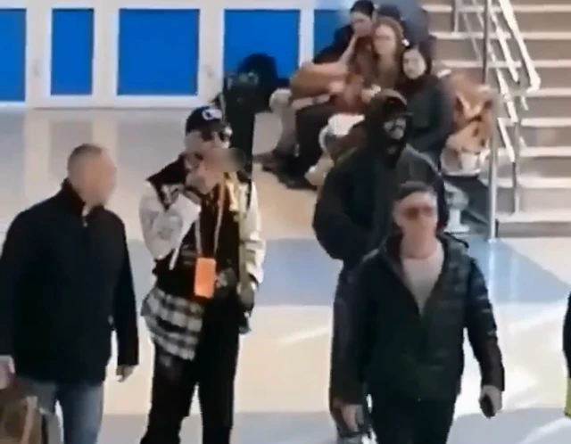 Барнаулец заснял в аэропорту курящего Киркорова 