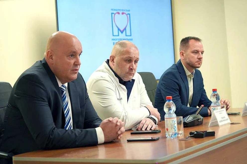 Минздрав Кузбасса представил нового главврача скандальной больницы