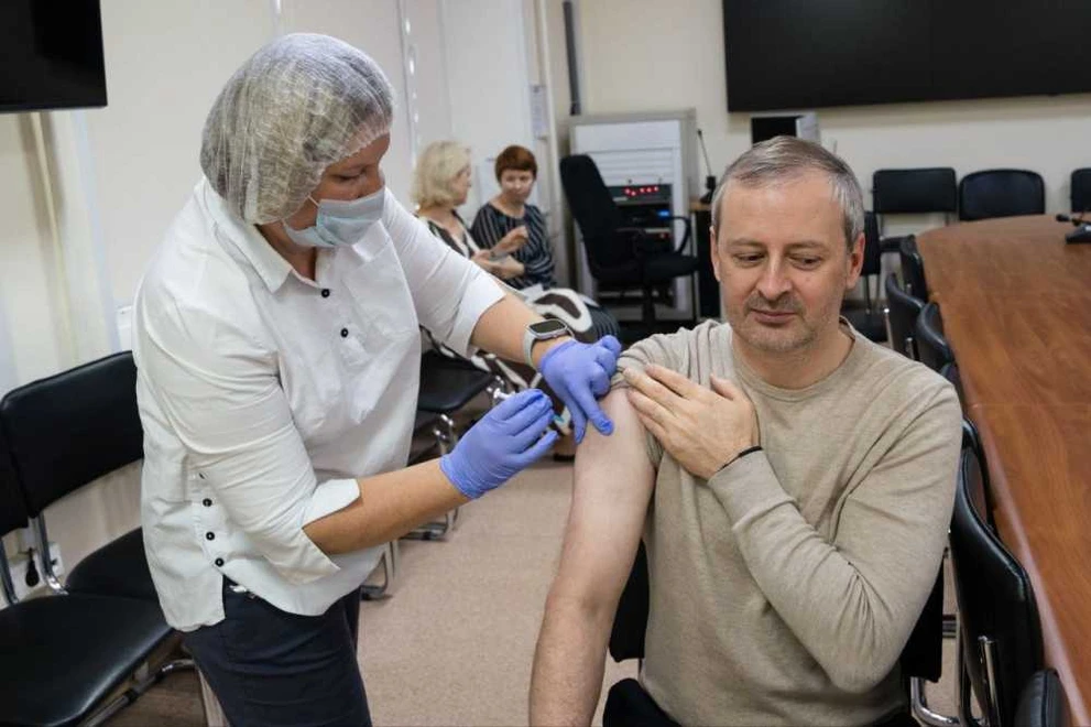 В Томске сформировали более 400 бригад для вакцинации населения