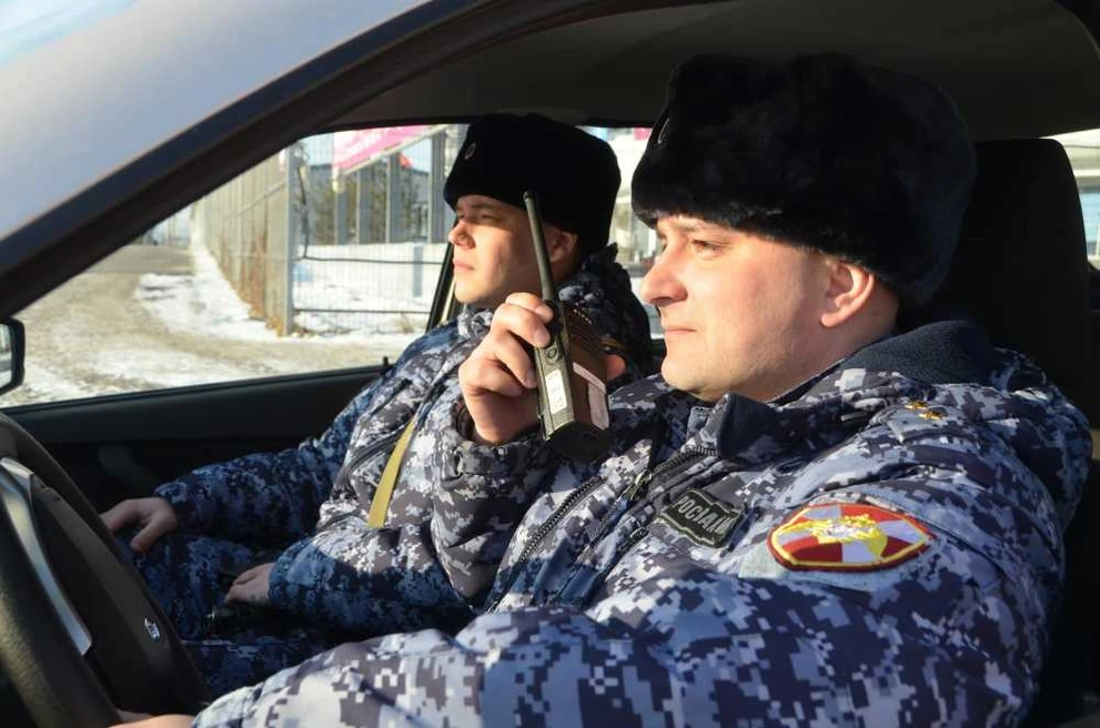 В Красноярске задержали мужчину напавшего на уборщика мусора с ножом 