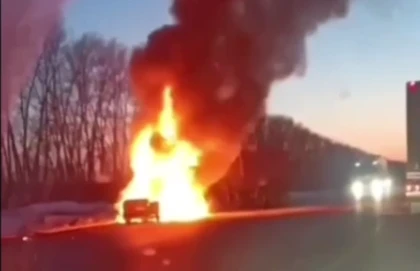 На трассе Красноярского края произошло ДТП с возгоранием авто 
