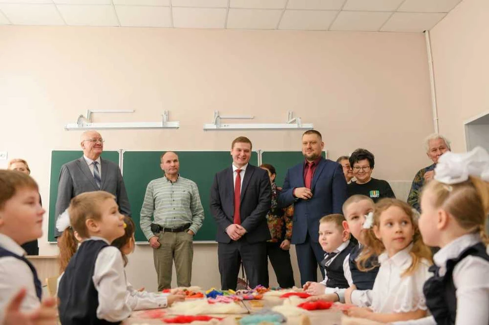 В деревне Хакасии после долгого ремонта вновь открыла свои двери местная школа