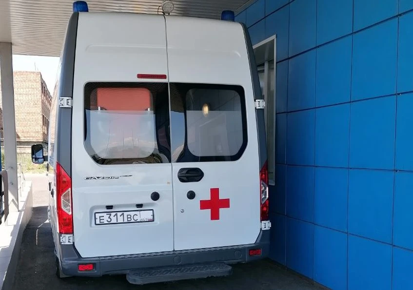 После посещения красноярского кафе женщина и ребёнок попали в больницу