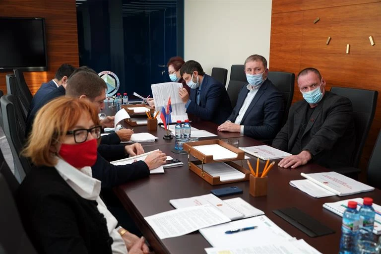 Обсуждение DM_04414.jpg