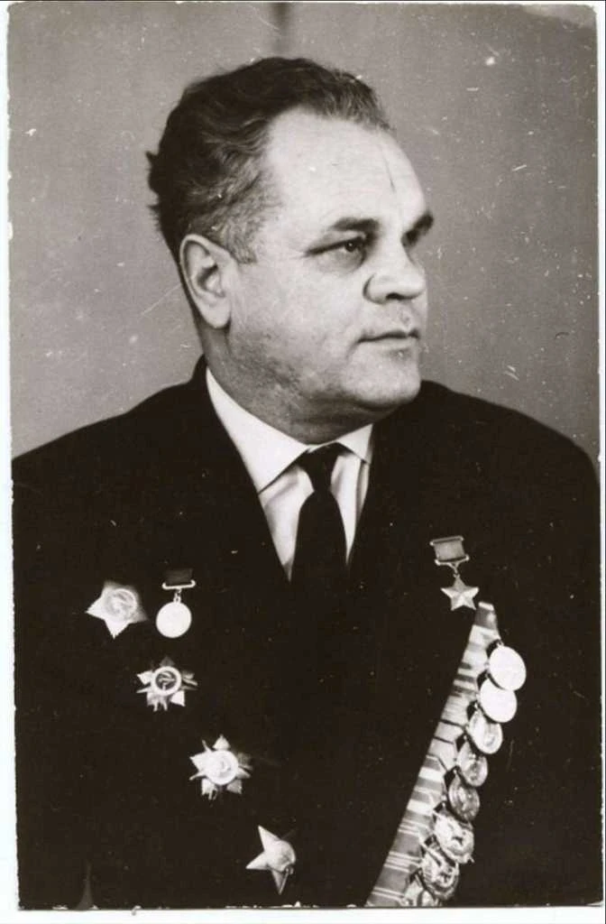 Мартынов.jpg Мартынов.jpg