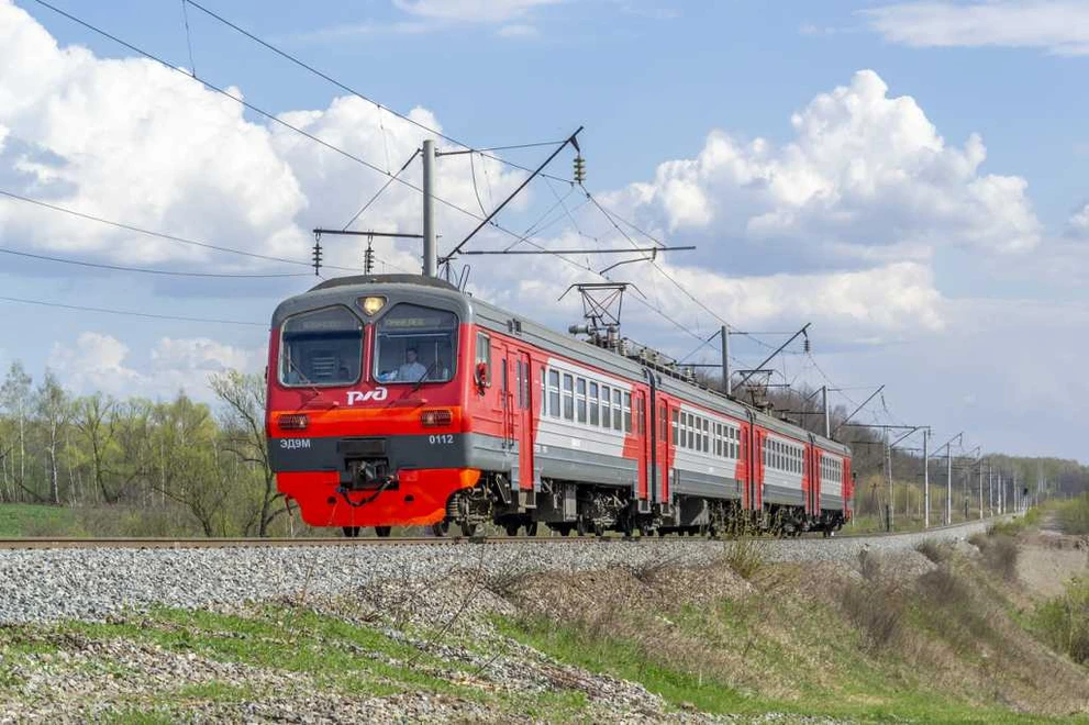 Электропоезд модели ЭД9Э 284226.jpg