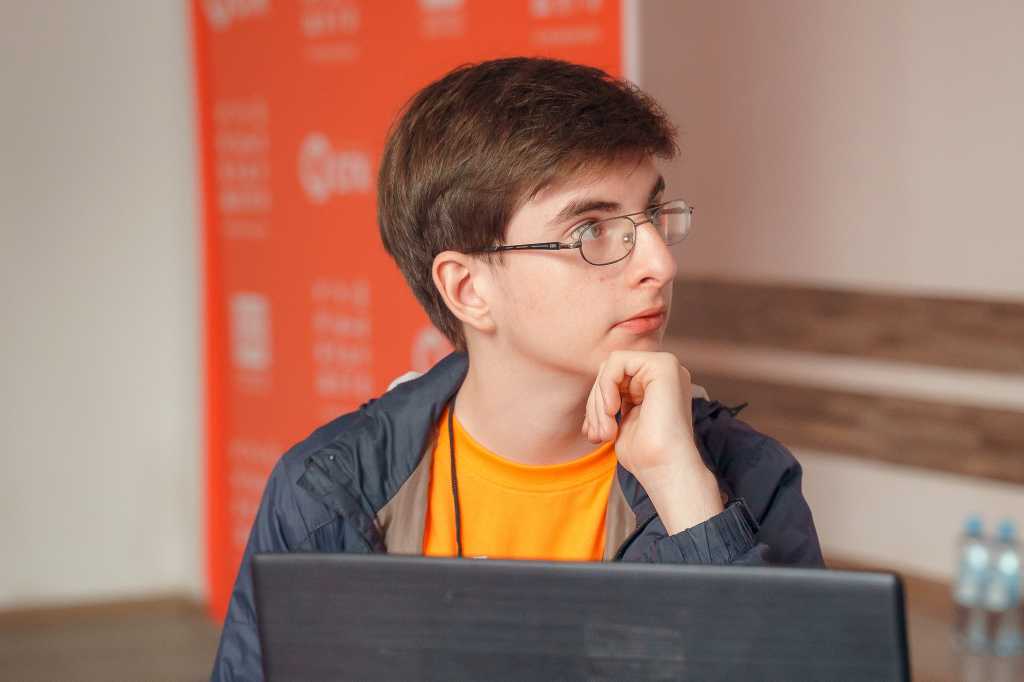 Yk-0utN49bQ.jpg