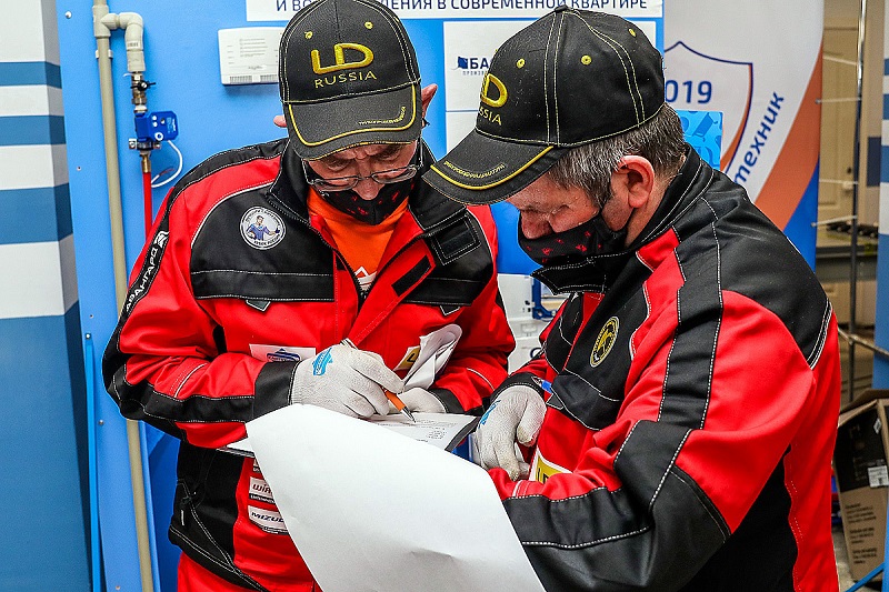 Лучший сантехник 2020 (1).jpg